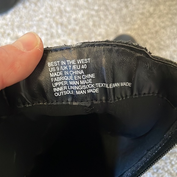 Best in the west booties size 9 snakeskin - Picture 3 of 5